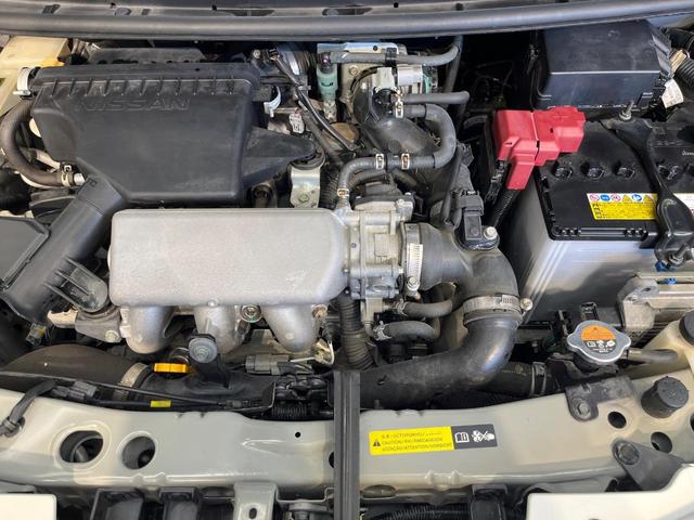 ノート Ｘ　ＤＩＧ－Ｓ　純正ＳＤナビ　バックカメラ　禁煙車　スマートキー　オートエアコン　Ｂｌｕｅｔｏｏｔｈ再生　ＣＤ／ＤＶＤ再生　フルセグＴＶ　電動格納ドアミラー　バニティミラー　シートリフター（18枚目）