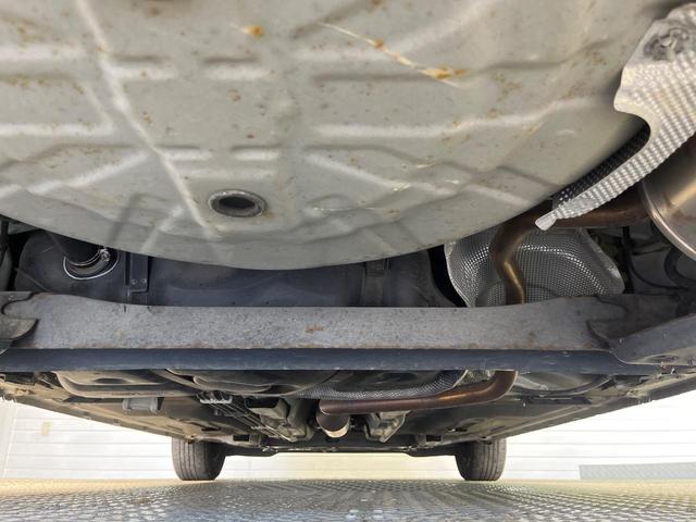 ノート Ｘ　ＤＩＧ－Ｓ　純正ＳＤナビ　バックカメラ　禁煙車　スマートキー　オートエアコン　Ｂｌｕｅｔｏｏｔｈ再生　ＣＤ／ＤＶＤ再生　フルセグＴＶ　電動格納ドアミラー　バニティミラー　シートリフター（19枚目）