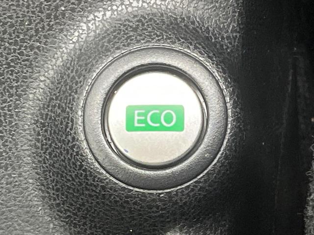 ノート Ｘ　ＤＩＧ－Ｓ　純正ＳＤナビ　バックカメラ　禁煙車　スマートキー　オートエアコン　Ｂｌｕｅｔｏｏｔｈ再生　ＣＤ／ＤＶＤ再生　フルセグＴＶ　電動格納ドアミラー　バニティミラー　シートリフター（45枚目）