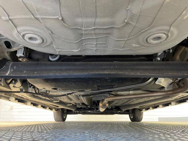 ソリオ ハイブリッドＭＺ　純正８インチナビ　フリップダウンモニター　全方位用モニター　セーフティサポート　アダプティブクルーズコントロール　ＨＵＤ　両側パワースライドドア　シートヒーター　ハイビームアシスト（19枚目）