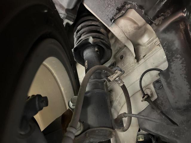 ノート e-パワーニスモ 純正SDナビ 全周囲カメラ LEDヘッド インテリジェントエマージェンシーブレーキ 禁煙車 スマートキー ETC 車線逸脱警報 オートライト オートエアコン 純正16インチアルミ スマートルームミラー(20枚目)