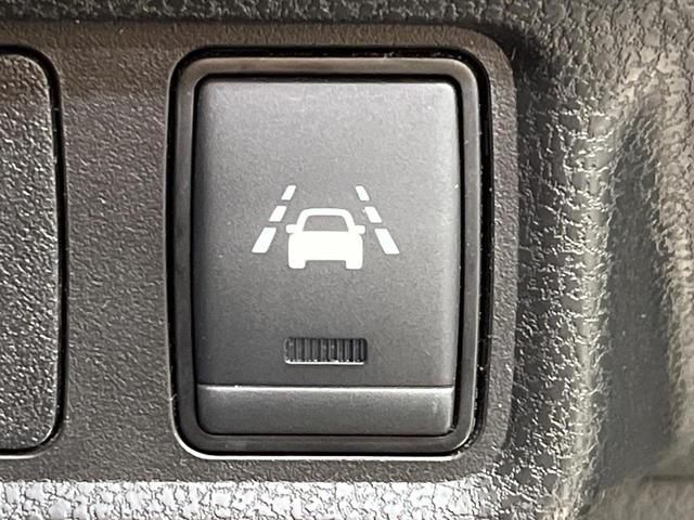 ノート e-パワーニスモ 純正SDナビ 全周囲カメラ LEDヘッド インテリジェントエマージェンシーブレーキ 禁煙車 スマートキー ETC 車線逸脱警報 オートライト オートエアコン 純正16インチアルミ スマートルームミラー(44枚目)