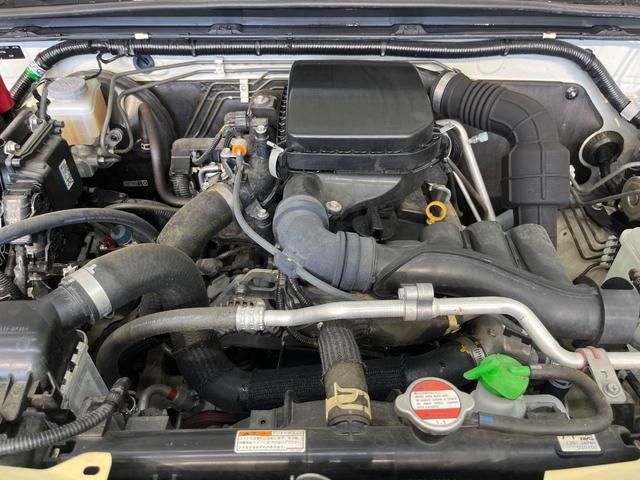 ジムニー ＸＣ　４ＷＤ　ターボ　純正ＳＤナビ　セーフティサポート　クルーズコントロール　シートヒーター　オートマチックハイビーム　ＬＥＤヘッドライト　禁煙車　バックカメラ　フルセグ　Ｂｌｕｅｔｏｏｔｈ（18枚目）