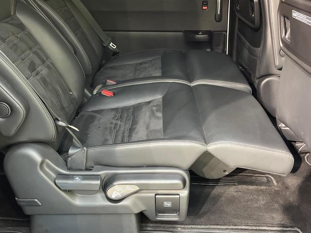 ステップワゴン ｅ：ＨＥＶスパーダ　プレミアムライン　純正１１インチナビ　フリップダウンモニター　マルチビューカメラ　ホンダセンシング　アダプティブクルーズコントロール　全中列シートヒーター　パワーバックドア（55枚目）