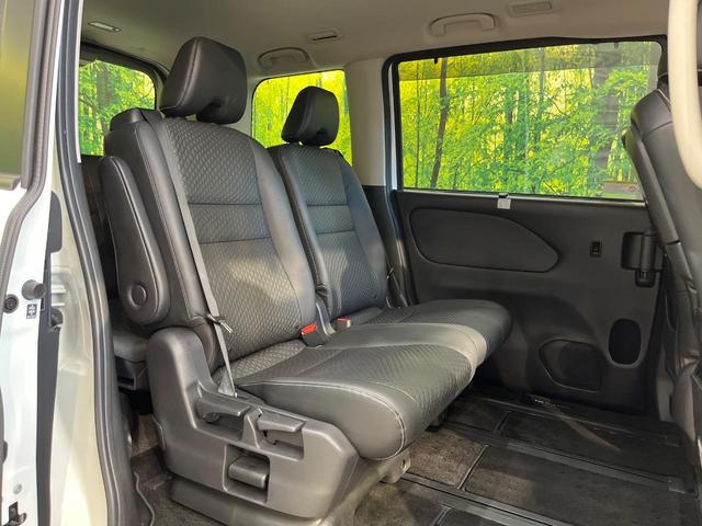 セレナ e-パワー ハイウェイスターV 後期型 純正10型ナビ 両側電動ドア 後席モニター 全周囲カメラ 衝突軽減 レーダークルーズ 禁煙車 レザー調シート ドラレコ スマートキー LEDヘッド ETC 純正15アルミ 車線逸脱警報(8枚目)