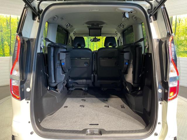 セレナ e-パワー ハイウェイスターV 後期型 純正10型ナビ 両側電動ドア 後席モニター 全周囲カメラ 衝突軽減 レーダークルーズ 禁煙車 レザー調シート ドラレコ スマートキー LEDヘッド ETC 純正15アルミ 車線逸脱警報(10枚目)