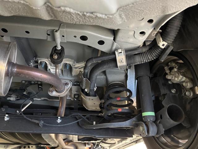 セレナ e-パワー ハイウェイスターV 後期型 純正10型ナビ 両側電動ドア 後席モニター 全周囲カメラ 衝突軽減 レーダークルーズ 禁煙車 レザー調シート ドラレコ スマートキー LEDヘッド ETC 純正15アルミ 車線逸脱警報(20枚目)