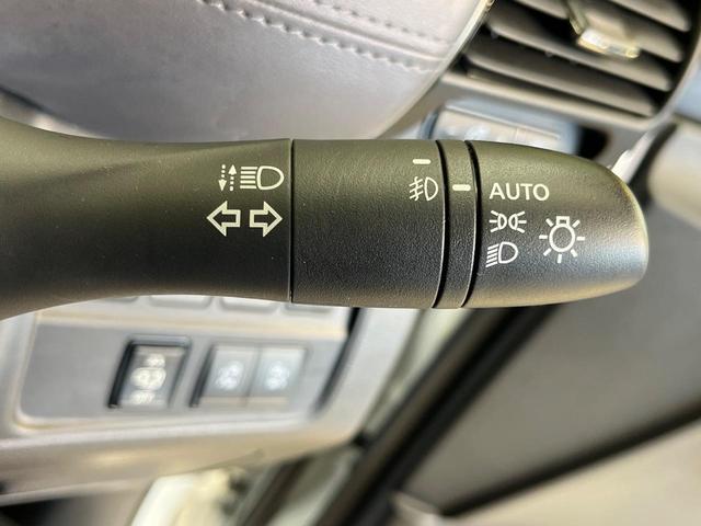 セレナ e-パワー ハイウェイスターV 後期型 純正10型ナビ 両側電動ドア 後席モニター 全周囲カメラ 衝突軽減 レーダークルーズ 禁煙車 レザー調シート ドラレコ スマートキー LEDヘッド ETC 純正15アルミ 車線逸脱警報(61枚目)