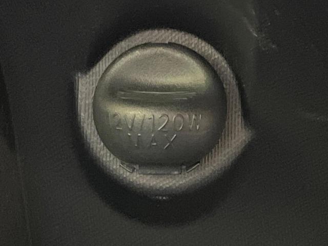 アクア Ｓ　純正ナビ　バックカメラ　禁煙車　ドラレコ　スマートキー　ＬＥＤヘッド　ビルトインＥＴＣ　オートライト　オートエアコン　Ｂｌｕｅｔｏｏｔｈ　ＣＤ　ＤＶＤ再生　フルセグ（50枚目）