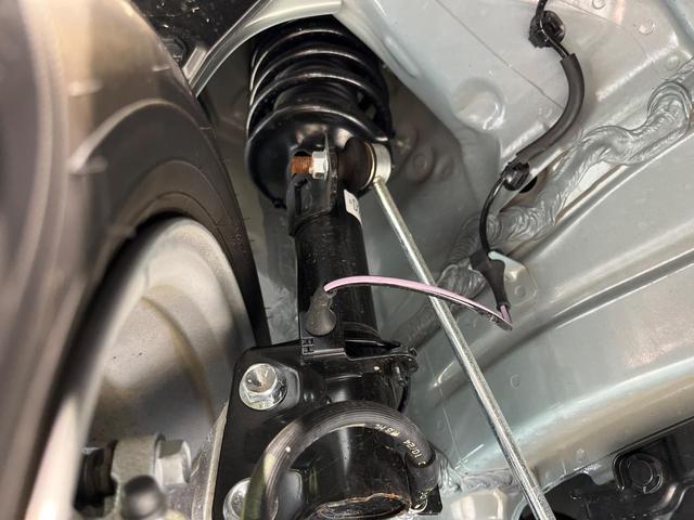 スペーシアギア ハイブリッドＸＺ　純正９型ナビ　両側電動ドア　全周囲カメラ　セーフティサポート　禁煙車　スマートキー　ＬＥＤヘッド　純正１４インチアルミ　オートハイビーム　車線逸脱警報　オートライト　オートエアコン　Ｂｌｕｅｔｏｏｔｈ（20枚目）