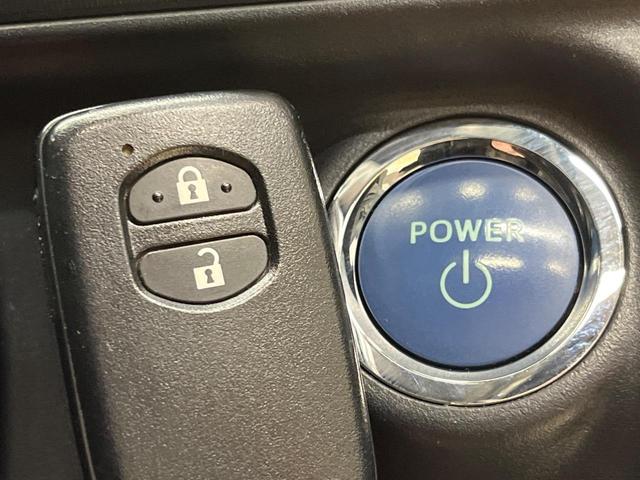 アクア Ｓスタイルブラック　純正ナビ　バックカメラ　衝突軽減　禁煙車　スマートキー　ＬＥＤヘッド　ビルトインＥＴＣ　オートハイビーム　オートライト　オートエアコン　Ｂｌｕｅｔｏｏｔｈ　ＣＤ　地デジ（7枚目）