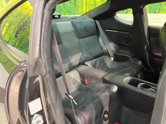 ＢＲＺ ＳＴＩ　スポーツ　最終Ｆ型　ＳＴｉフルエアロ　６ＭＴ　純正ダイアトーンナビ　ブレンボキャリパー　バックカメラ　ＬＥＤヘッド　ハーフレザー　シートヒーター　ＥＴＣ　ドラレコ　スマートキー　オートエアコン　オートライト（9枚目）