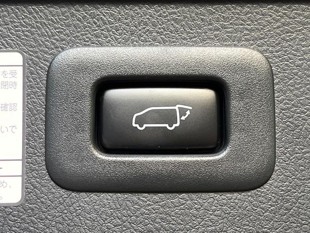 アルファードハイブリッド ＳＲ　４ＷＤ　ＪＢＬサウンド　純正９．２インチナビ　パノラミックビューモニター　両側電動スライドドア　パワーバックドア　レーダークルーズ　１００Ｖ電源　クリアランスソナー　ＬＥＤヘッドライト　サンシェード（6枚目）