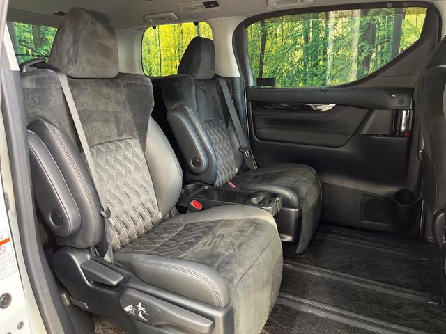 アルファードハイブリッド ＳＲ　４ＷＤ　ＪＢＬサウンド　純正９．２インチナビ　パノラミックビューモニター　両側電動スライドドア　パワーバックドア　レーダークルーズ　１００Ｖ電源　クリアランスソナー　ＬＥＤヘッドライト　サンシェード（9枚目）