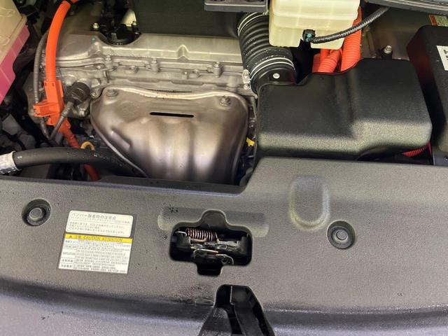アルファードハイブリッド ＳＲ　４ＷＤ　ＪＢＬサウンド　純正９．２インチナビ　パノラミックビューモニター　両側電動スライドドア　パワーバックドア　レーダークルーズ　１００Ｖ電源　クリアランスソナー　ＬＥＤヘッドライト　サンシェード（18枚目）