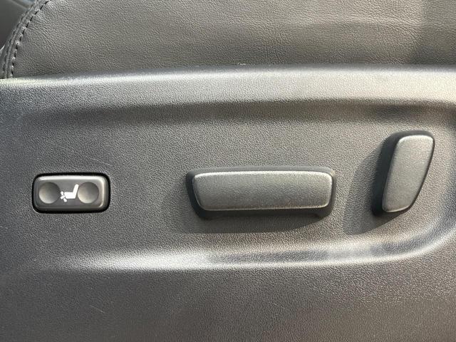 アルファードハイブリッド ＳＲ　４ＷＤ　ＪＢＬサウンド　純正９．２インチナビ　パノラミックビューモニター　両側電動スライドドア　パワーバックドア　レーダークルーズ　１００Ｖ電源　クリアランスソナー　ＬＥＤヘッドライト　サンシェード（41枚目）