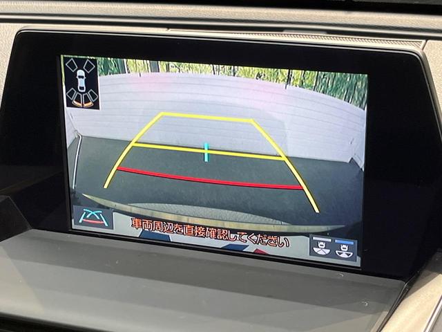 クラウンハイブリッド ＲＳアドバンス　サンルーフ　黒革シート　禁煙車　メーカーナビ　シートベンチレーション　バックカメラ　ＢＳＭ　ステアリングヒーター　純正１８インチスパッタアルミ　レーダークルコン　ビルトインＥＴＣ（6枚目）