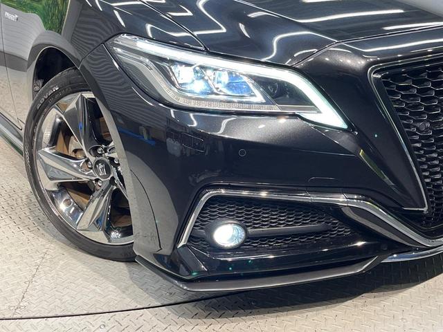 クラウンハイブリッド ＲＳアドバンス　サンルーフ　黒革シート　禁煙車　メーカーナビ　シートベンチレーション　バックカメラ　ＢＳＭ　ステアリングヒーター　純正１８インチスパッタアルミ　レーダークルコン　ビルトインＥＴＣ（12枚目）