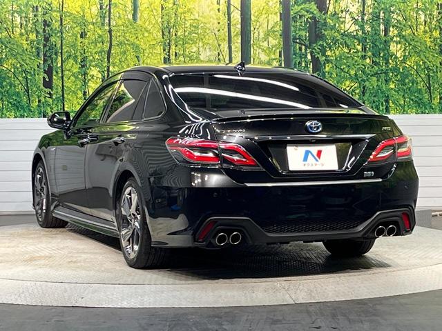 クラウンハイブリッド ＲＳアドバンス　サンルーフ　黒革シート　禁煙車　メーカーナビ　シートベンチレーション　バックカメラ　ＢＳＭ　ステアリングヒーター　純正１８インチスパッタアルミ　レーダークルコン　ビルトインＥＴＣ（17枚目）