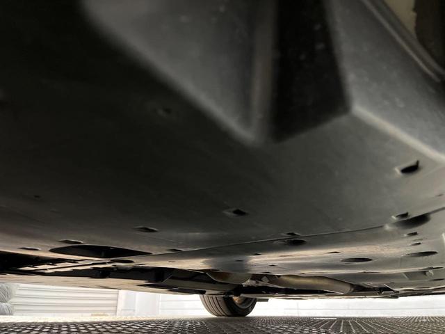 クラウンハイブリッド ＲＳアドバンス　サンルーフ　黒革シート　禁煙車　メーカーナビ　シートベンチレーション　バックカメラ　ＢＳＭ　ステアリングヒーター　純正１８インチスパッタアルミ　レーダークルコン　ビルトインＥＴＣ（22枚目）