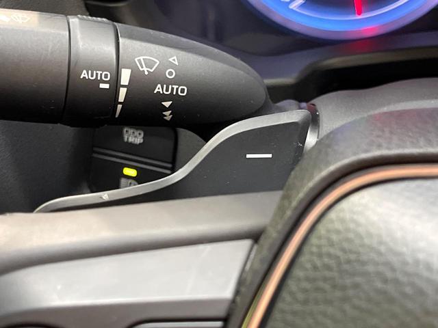 クラウンハイブリッド ＲＳアドバンス　サンルーフ　黒革シート　禁煙車　メーカーナビ　シートベンチレーション　バックカメラ　ＢＳＭ　ステアリングヒーター　純正１８インチスパッタアルミ　レーダークルコン　ビルトインＥＴＣ（45枚目）