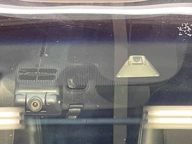 フリードハイブリッド ハイブリッド・ＥＸ　純正９型ナビ　ホンダセンシング　バックカメラ　後席モニター　レーダークルーズコントロール　両側パワースライドドア　シートヒーター　禁煙車　ＬＥＤヘッドランプ　純正１５インチアルミ（25枚目）