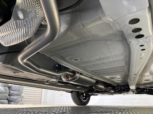 ハスラー タフワイルドターボ　届出済未使用車　９型メーカーナビ　全方位モニター　２トーンカラー　セーフティサポート　アダプティブクルーズ　シートヒーター　純正１５インチアルミ　スマートキー　ＬＥＤヘッドライト（23枚目）