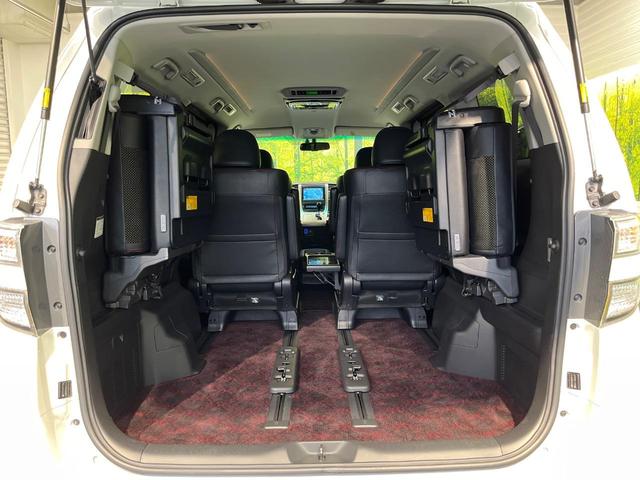 ヴェルファイア ２．４Ｚ　ゴールデンアイズＩＩ　後期型　純正８型ナビ　１１型後席モニター　両側電動ドア　クルコン　ＨＩＤヘッド　ハーフレザー　パワーバックドア　禁煙車　バックカメラ　フルセグ　リアオートエアコン　ＡＣ１００Ｖ電源　クリアランスソナー（11枚目）