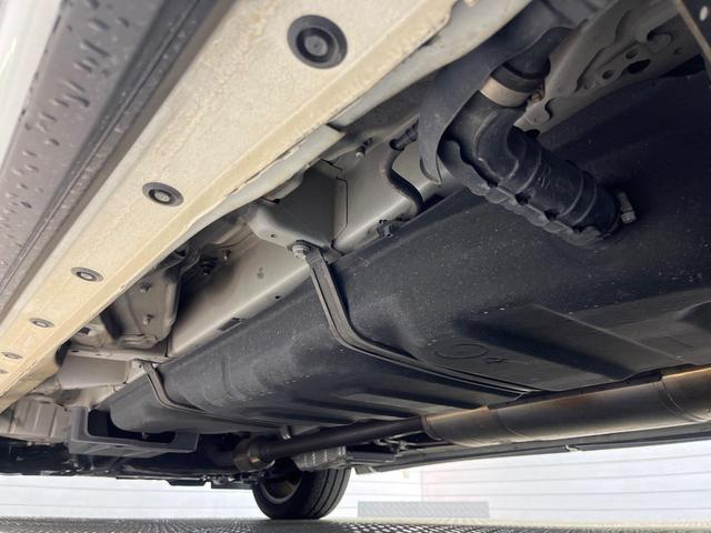 ヴェルファイア ２．４Ｚ　ゴールデンアイズＩＩ　後期型　純正８型ナビ　１１型後席モニター　両側電動ドア　クルコン　ＨＩＤヘッド　ハーフレザー　パワーバックドア　禁煙車　バックカメラ　フルセグ　リアオートエアコン　ＡＣ１００Ｖ電源　クリアランスソナー（22枚目）