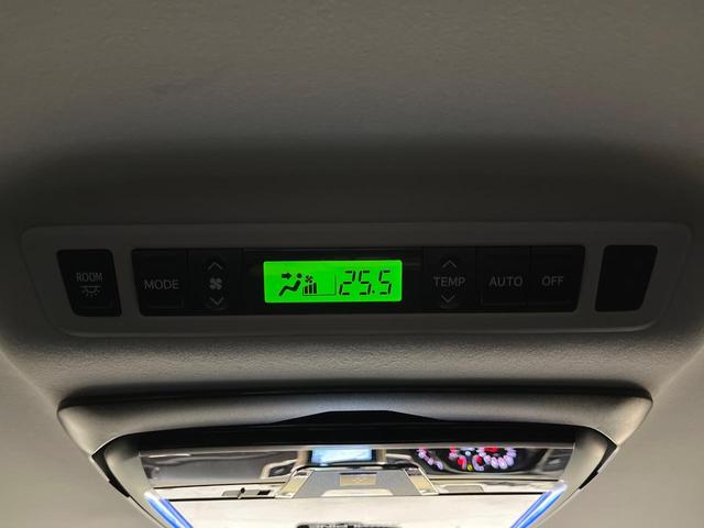ヴェルファイア ２．４Ｚ　ゴールデンアイズＩＩ　後期型　純正８型ナビ　１１型後席モニター　両側電動ドア　クルコン　ＨＩＤヘッド　ハーフレザー　パワーバックドア　禁煙車　バックカメラ　フルセグ　リアオートエアコン　ＡＣ１００Ｖ電源　クリアランスソナー（26枚目）