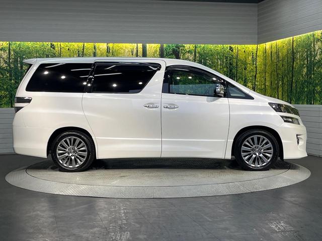 ヴェルファイア ２．４Ｚ　ゴールデンアイズＩＩ　後期型　純正８型ナビ　１１型後席モニター　両側電動ドア　クルコン　ＨＩＤヘッド　ハーフレザー　パワーバックドア　禁煙車　バックカメラ　フルセグ　リアオートエアコン　ＡＣ１００Ｖ電源　クリアランスソナー（59枚目）