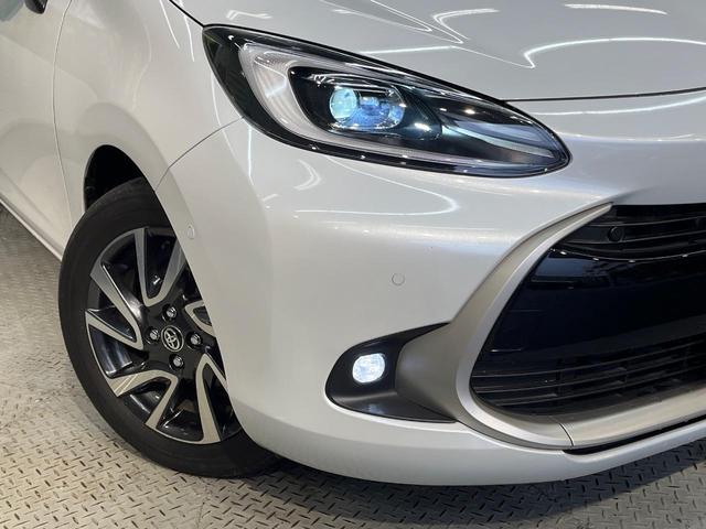 アクア Ｚ　ナビ機能付純正１０．５型ディスプレイオーディオ　衝突軽減　禁煙車　アドバンスドパークアシスト　全周囲カメラ　純正１６アルミ　ハーフレザー　ＥＴＣ　シートヒーター　パワーシート　レーダークルーズ　ＢＳＭ（12枚目）