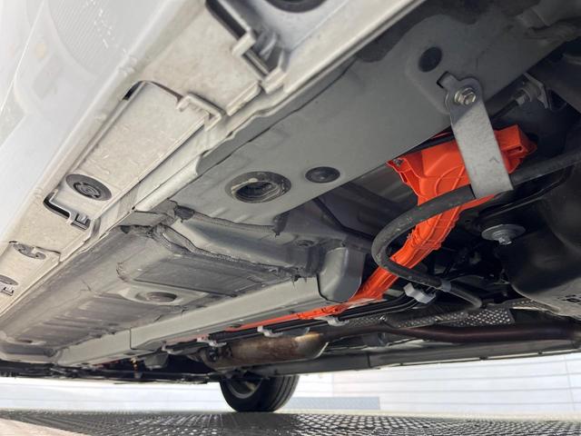 アクア Ｚ　ナビ機能付純正１０．５型ディスプレイオーディオ　衝突軽減　禁煙車　アドバンスドパークアシスト　全周囲カメラ　純正１６アルミ　ハーフレザー　ＥＴＣ　シートヒーター　パワーシート　レーダークルーズ　ＢＳＭ（22枚目）