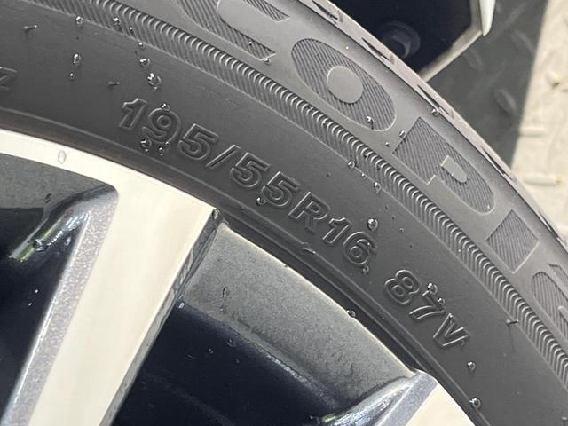 アクア Ｚ　ナビ機能付純正１０．５型ディスプレイオーディオ　衝突軽減　禁煙車　アドバンスドパークアシスト　全周囲カメラ　純正１６アルミ　ハーフレザー　ＥＴＣ　シートヒーター　パワーシート　レーダークルーズ　ＢＳＭ（65枚目）