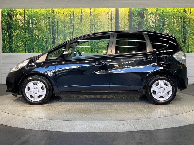 フィットハイブリッド ベースグレード　純正ナビ　クルーズコントロール　キーレス　ＥＴＣ　ヘッドライトレベライザー　オートエアコン　電動格納ミラー（45枚目）