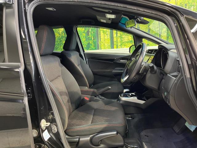 フィットハイブリッド Sパッケージ 純正ナビ バックカメラ 衝突軽減システム クルーズコントロール LEDランプ 禁煙車 純正16インチアルミホイール Bluetooth スマートキー ETC パドルシフト(8枚目)