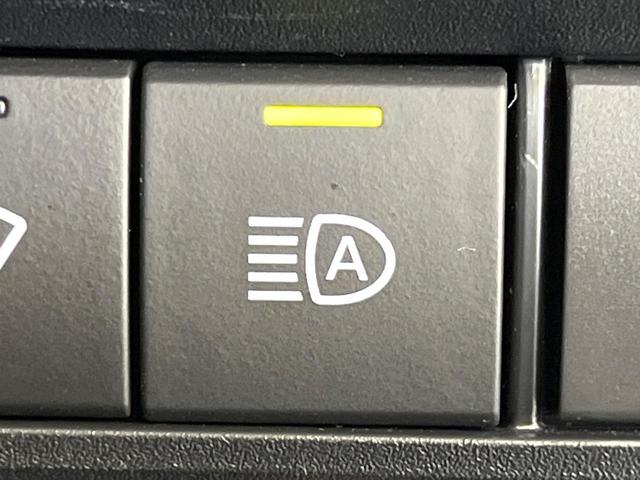 ノア ハイブリッドS-Z 純正10.5型DA 快適利便PKG トヨタチームメイト 両側電動パワースライドドア 後席モニター ユニバーサルステップ BSM 全周囲カメラ 100V電源 衝突軽減 レーダークルーズ 電動リアゲート(46枚目)