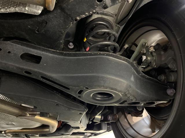 プリウス Sツーリングセレクション・ブラックエディション 純正8インチディスプレイオーディオ セーフティセンス レーダークルーズコントロール 前席シートヒーター 合皮レザーシート 禁煙車 クリアランスソナー LEDヘッドライト オートマチックハイビーム(20枚目)