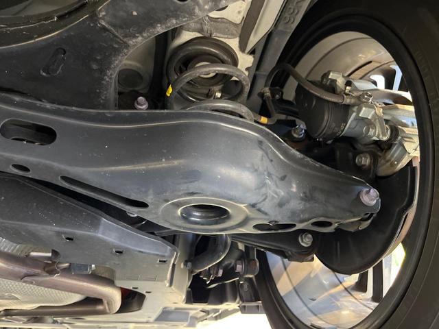 プリウス Z 禁煙車 ガラスルーフ 12.3インチナビ 全周囲カメラ トヨタチームメイト レーダークルーズコントロール デジタルインナーミラー BSM シートベンチレーション ステアリングヒーター ETC2.0(21枚目)