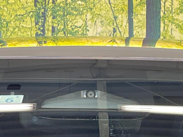 プリウス Z 禁煙車 ガラスルーフ 12.3インチナビ 全周囲カメラ トヨタチームメイト レーダークルーズコントロール デジタルインナーミラー BSM シートベンチレーション ステアリングヒーター ETC2.0(35枚目)