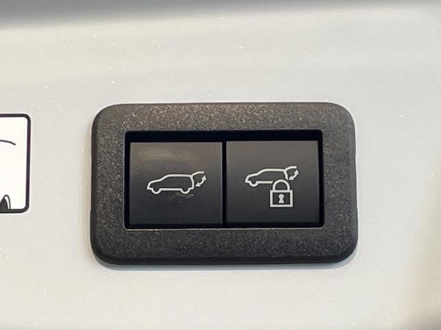 プリウス Z 禁煙車 ガラスルーフ 12.3インチナビ 全周囲カメラ トヨタチームメイト レーダークルーズコントロール デジタルインナーミラー BSM シートベンチレーション ステアリングヒーター ETC2.0(53枚目)