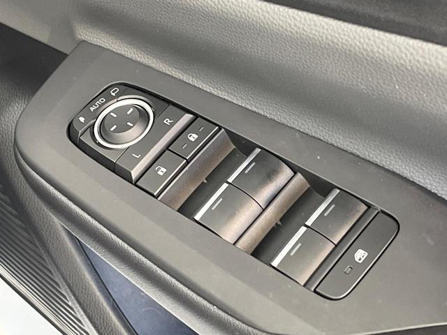 プリウス Z 12.3型ナビ付ディスプレイオーディオ トヨタチームメイト 全周囲カメラ セーフティーセンス レーダークルーズ 電動リアゲート 黒革調シート 前席シートエアコン メモリー機能付パワーシート ドラレコ(51枚目)