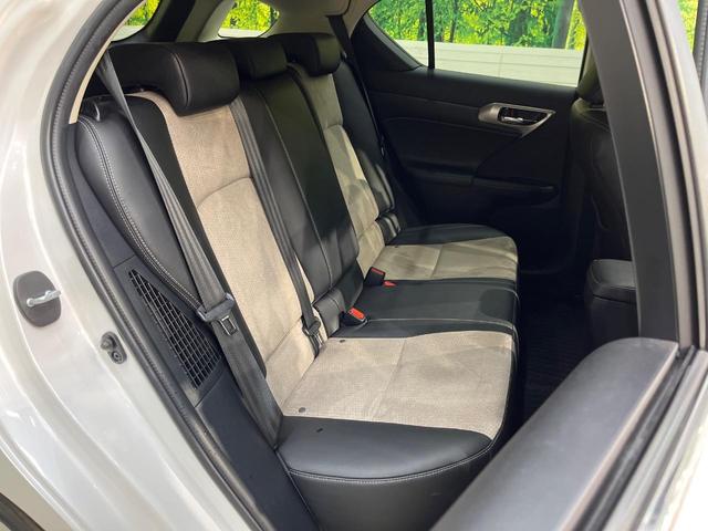 CT CT200h クールツーリングスタイル メーカー純正ナビ バックカメラ クリアランスソナー クルーズコントロール 前席シートヒーター LEDヘッドライト ハーフレザーシート 禁煙車 ETC オートライト Bluetooth接続可(9枚目)