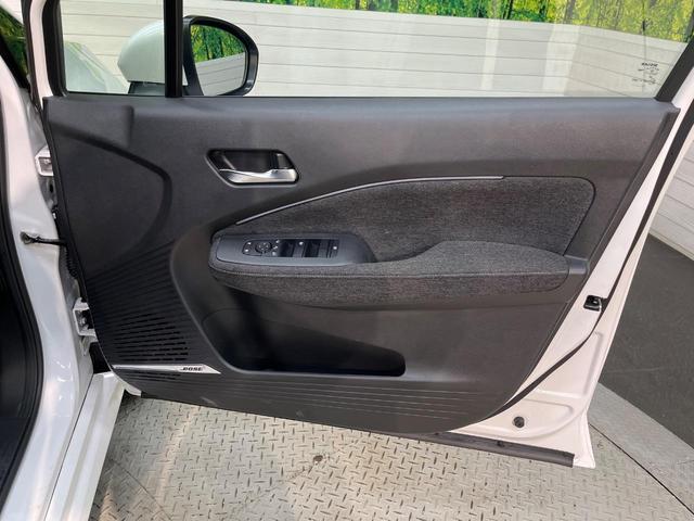 オーラ G レザーエディション メーカーナビ BOSEサウンド アラウンドビューモニター プロパイロット BSM LEDヘッドライト 純正17インチアルミ オートエアコン ETC スマートキー 禁煙車 革巻きステアリング(31枚目)