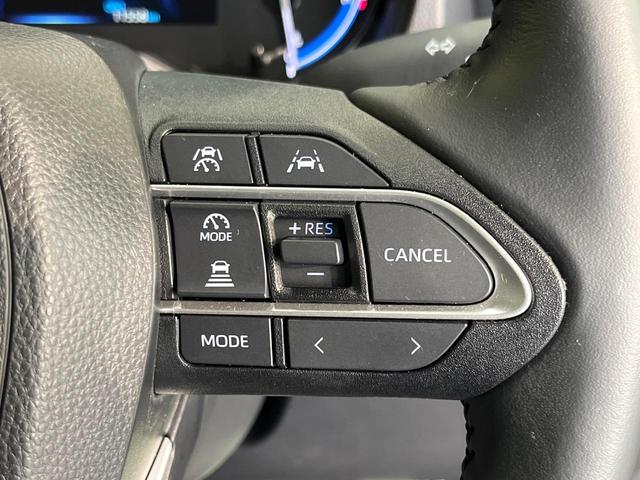 ヴォクシー ハイブリッドＳ－Ｚ　純正１０．５型ナビ　両側電動スライド　１３．２型有機ＥＬ後席モニター　快適利便ＰＫＧ　レーダークルーズ　三眼ＬＥＤライト　パワーバックドア　シートヒーター　ＣＤ／ＤＶＤ　フルセグ　ＥＴＣ２．０　禁煙車（7枚目）