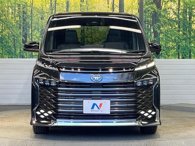 ヴォクシー ハイブリッドＳ－Ｚ　純正１０．５型ナビ　両側電動スライド　１３．２型有機ＥＬ後席モニター　快適利便ＰＫＧ　レーダークルーズ　三眼ＬＥＤライト　パワーバックドア　シートヒーター　ＣＤ／ＤＶＤ　フルセグ　ＥＴＣ２．０　禁煙車（15枚目）