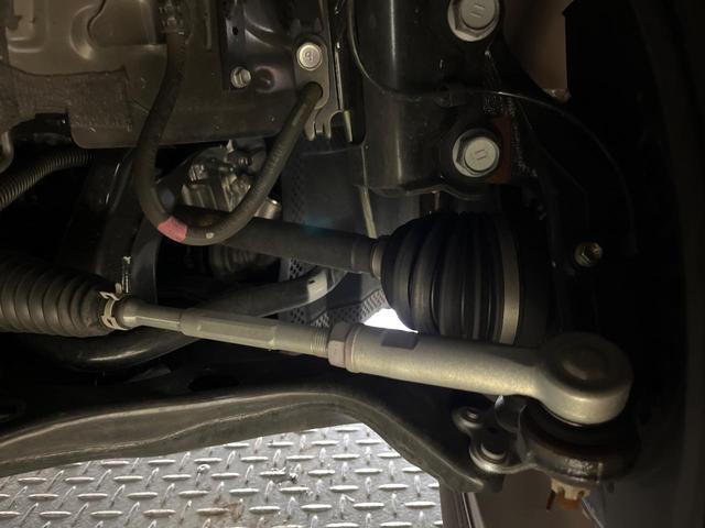 ヴォクシー ハイブリッドＳ－Ｚ　純正１０．５型ナビ　両側電動スライド　１３．２型有機ＥＬ後席モニター　快適利便ＰＫＧ　レーダークルーズ　三眼ＬＥＤライト　パワーバックドア　シートヒーター　ＣＤ／ＤＶＤ　フルセグ　ＥＴＣ２．０　禁煙車（21枚目）