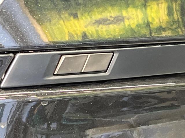 ヴォクシー ハイブリッドＳ－Ｚ　純正１０．５型ナビ　両側電動スライド　１３．２型有機ＥＬ後席モニター　快適利便ＰＫＧ　レーダークルーズ　三眼ＬＥＤライト　パワーバックドア　シートヒーター　ＣＤ／ＤＶＤ　フルセグ　ＥＴＣ２．０　禁煙車（63枚目）