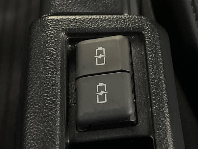 ヴォクシー ハイブリッドＳ－Ｚ　純正１０．５型ナビ　両側電動スライド　１３．２型有機ＥＬ後席モニター　快適利便ＰＫＧ　レーダークルーズ　三眼ＬＥＤライト　パワーバックドア　シートヒーター　ＣＤ／ＤＶＤ　フルセグ　ＥＴＣ２．０　禁煙車（64枚目）