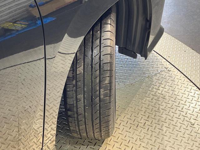 ヴォクシー ハイブリッドＳ－Ｚ　純正１０．５型ナビ　両側電動スライド　１３．２型有機ＥＬ後席モニター　快適利便ＰＫＧ　レーダークルーズ　三眼ＬＥＤライト　パワーバックドア　シートヒーター　ＣＤ／ＤＶＤ　フルセグ　ＥＴＣ２．０　禁煙車（68枚目）